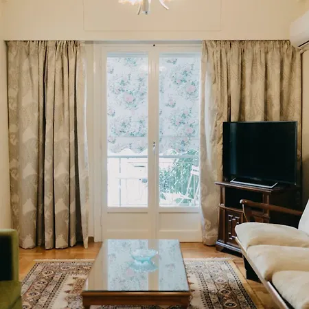 House, Attiki Metro, * Atenas